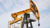 Цены на нефть изменились разнонаправленно на статистике из США