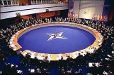НАТО рассмотрит вопрос постоянного размещения войск в Восточной Европе