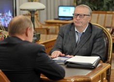 Путин-"Не надо укреплять позиции среди электората в ущерб России"