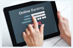 Эксперт: идут тренды на уход банков в Интернет