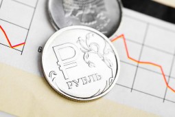 Эксперт: изменения в Правительстве России навряд ли серьезно повлияют на курс рубля