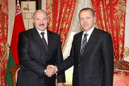Александр Лукашенко выразил соболезнования турецкому коллеге