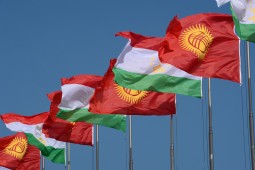Президент Кыргызстана провел телефонный разговор с афганским коллегой