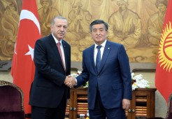 Президент Кыргызстана провел телефонный разговор с турецким коллегой
