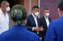 Президент Кыргызстана продолжает поездки по регионам