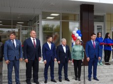 Новый бассейн в Братске открыли Александр Карелин и Александр Якубовский