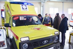 «Швабе» презентовал в Бресте машины скорой медпомощи и соцслужбы