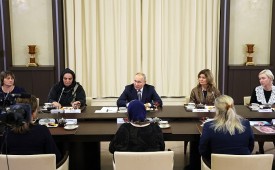 Владимир Путин встретился с матерями участников СВО