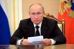 Владимир Путин обратился к выпускникам школ