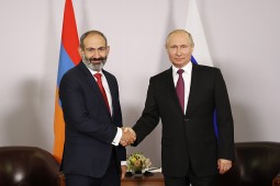 Владимир путин провел телефонный разговор с премьер-министром Армении