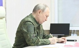 Владимир Путин посетил пункт управления Курской группировкой